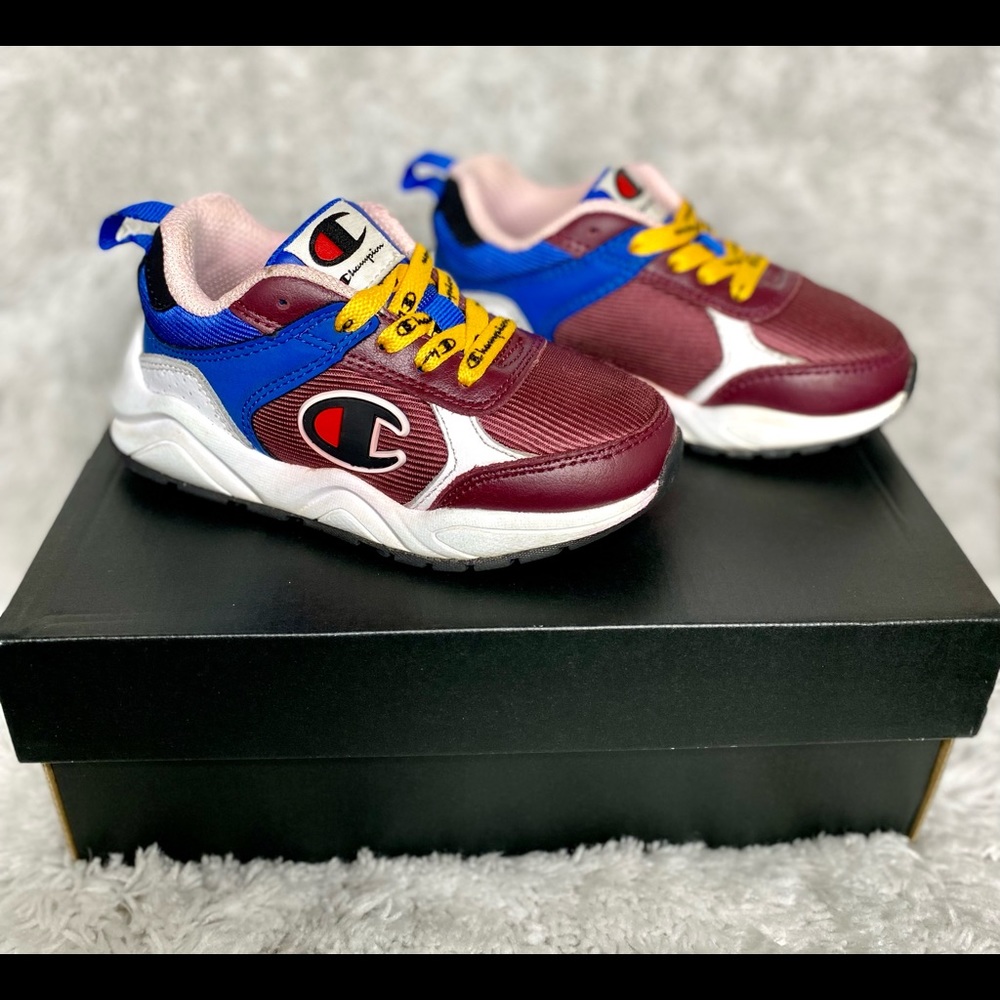 Kids shoes